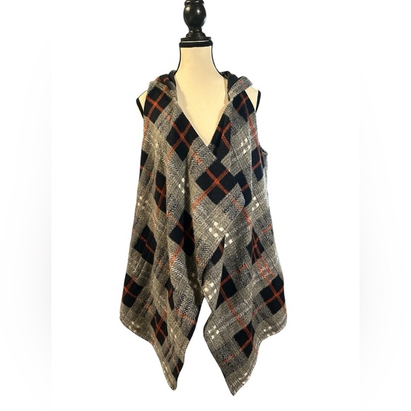Hem & Thread Checkered Hooded Vest - Picture 1 of 7